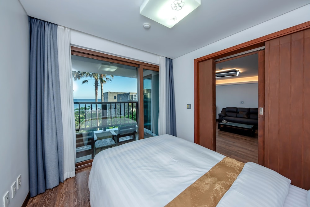 STANDARD, TWIN BEDS