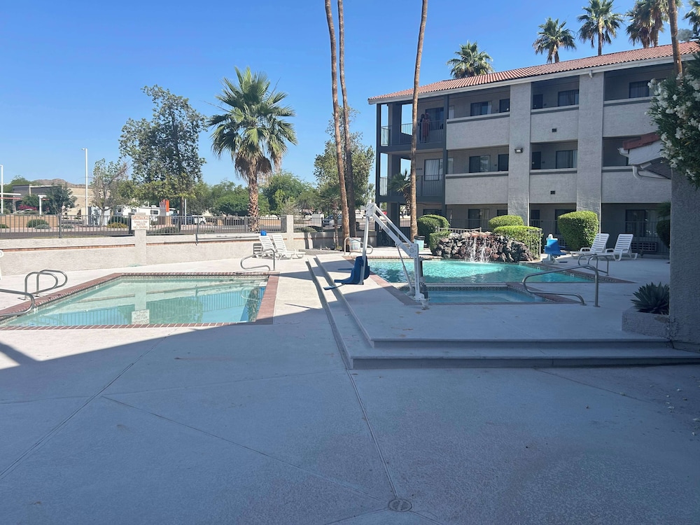 Studio6 Tempe, AZ – Elliot Road 18/30