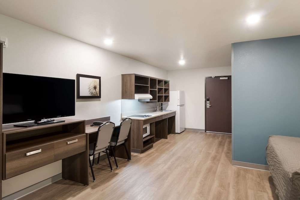 WoodSpring Suites Mesa Chandler 9/16