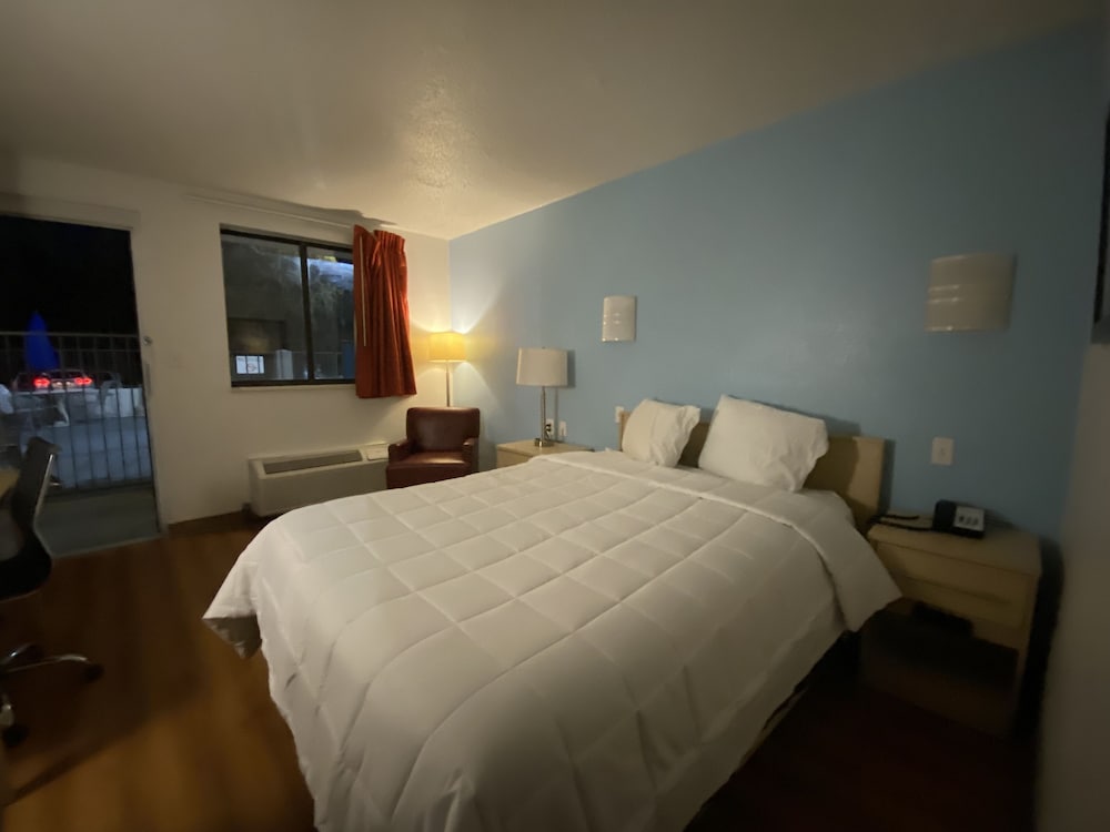 Loyalty Inn Tallahassee 22/48