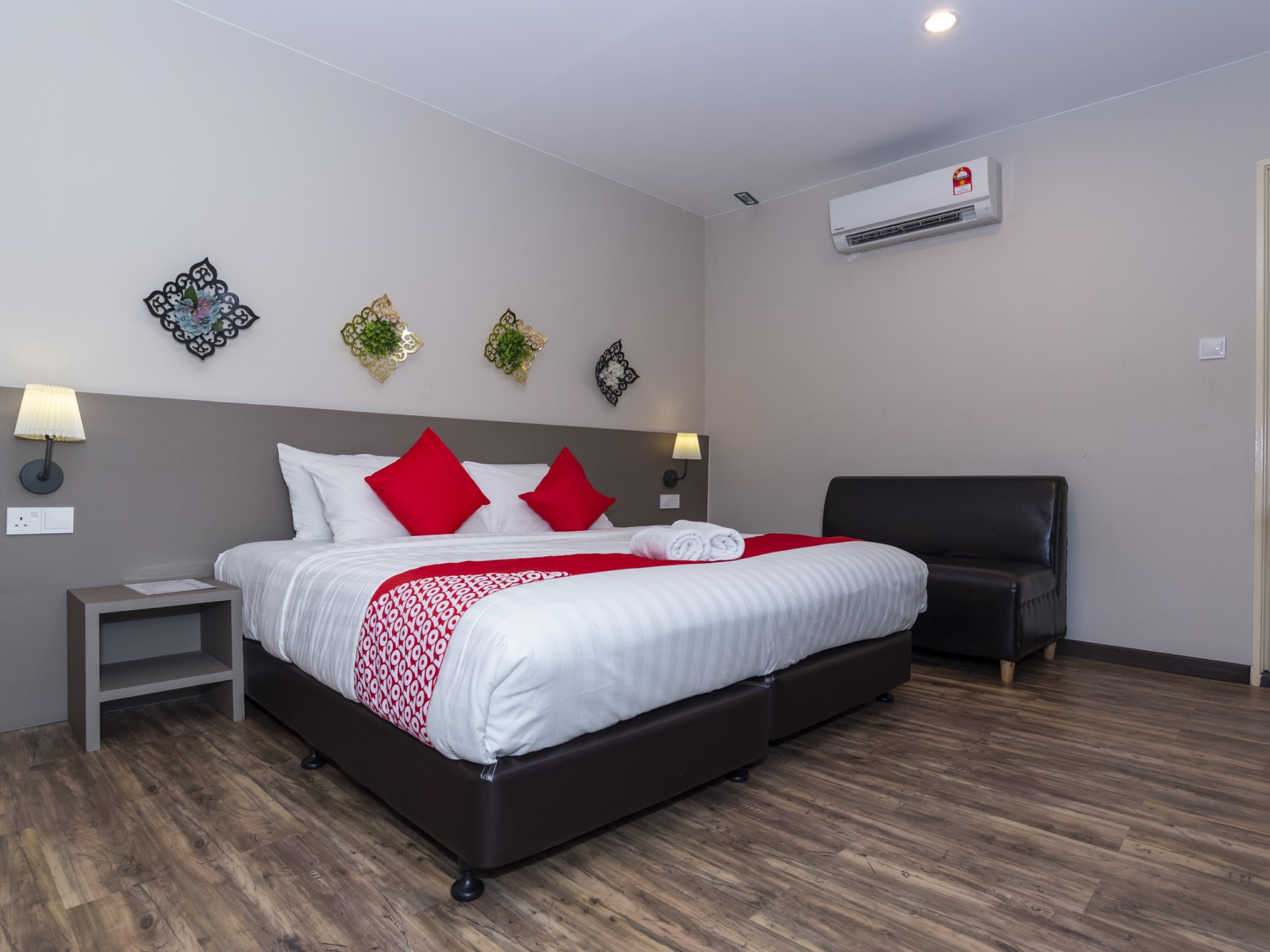 Dk Hotel 19/40