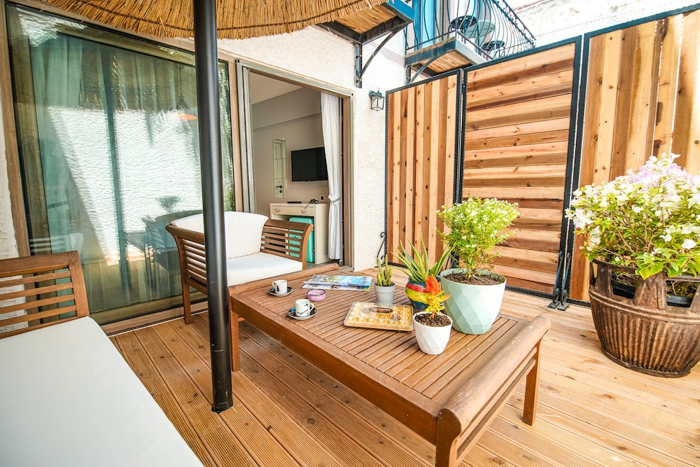 Nirvana Otel Bozcaada 50/50