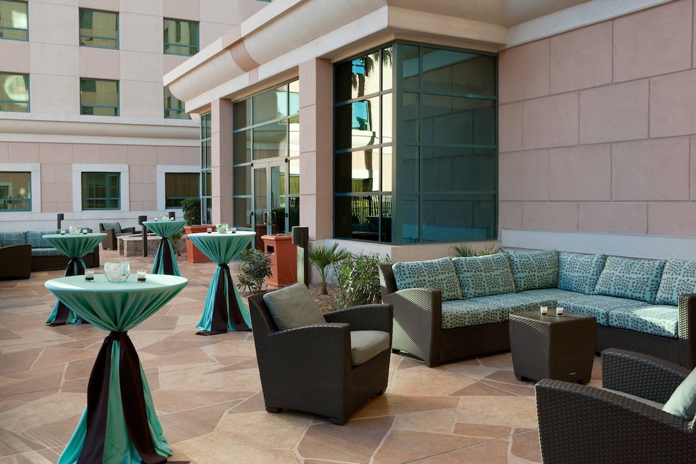 Residence Inn Las Vegas Hughes Center 23/48