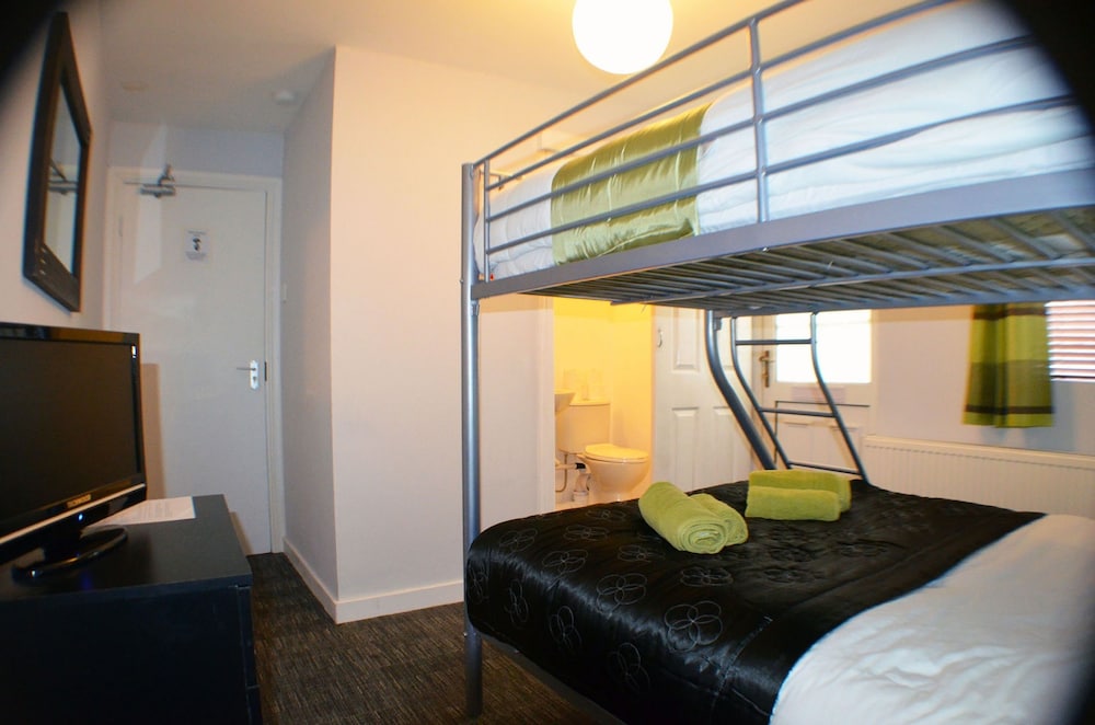 Birchfields Guest House 17/29