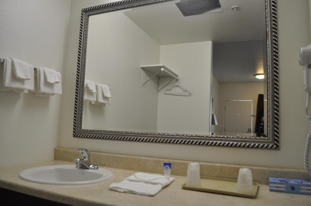 Baymont by Wyndham Ridgecrest 14/49
