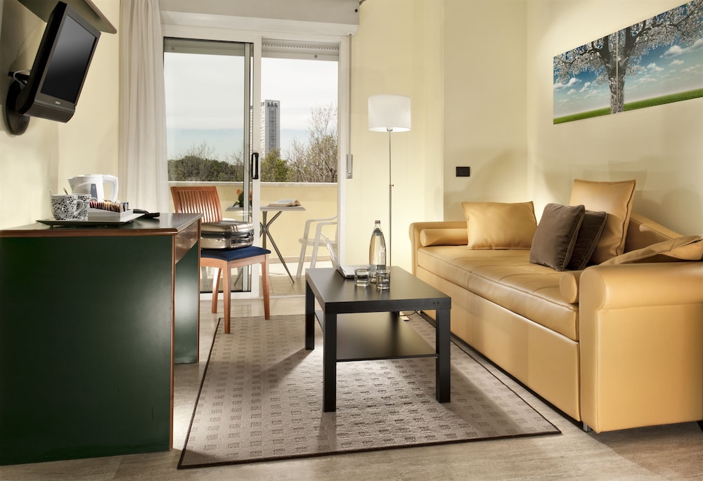 Astoria Suite Hotel 23/41