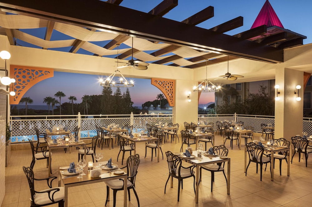 Side Star Resort 33/50