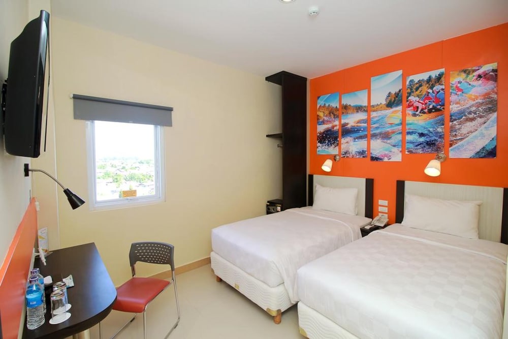 Sinar Sport Hotel 13/59