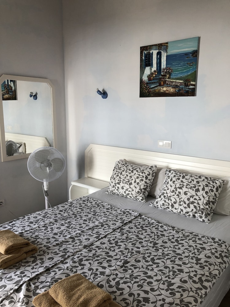 Yucca Park Premium 16/55