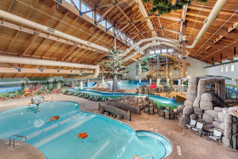 Three Bears Waterpark Resort Near Tomah, an Ascend Collection Hotel 23/50