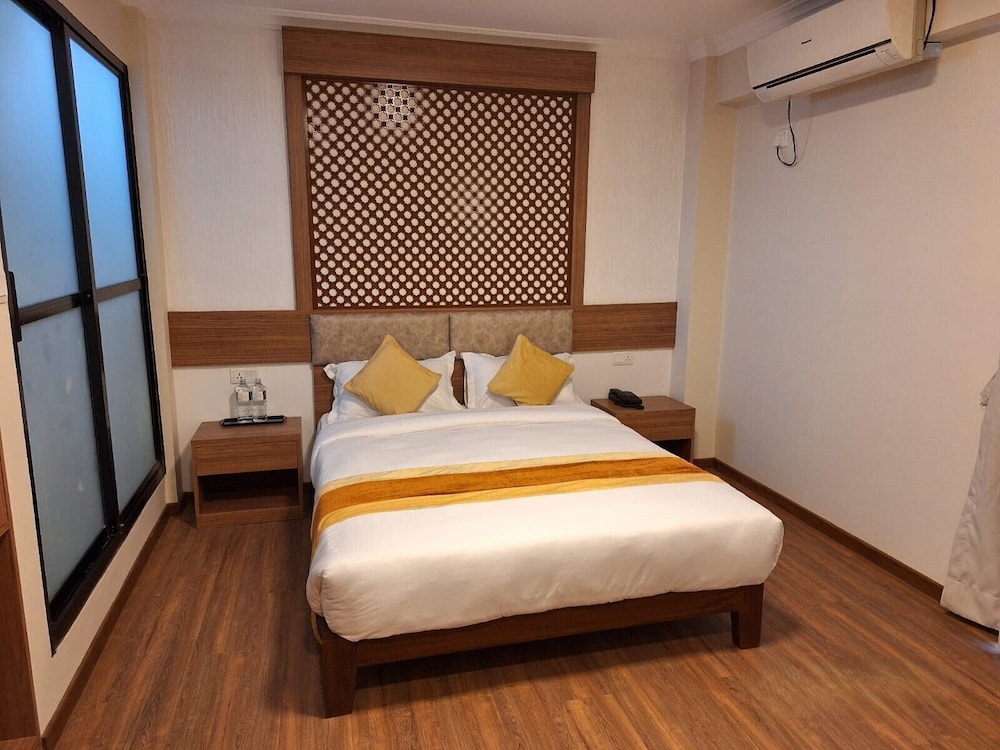 Hotel Himalayan Villa Pvt Ltd 19/50