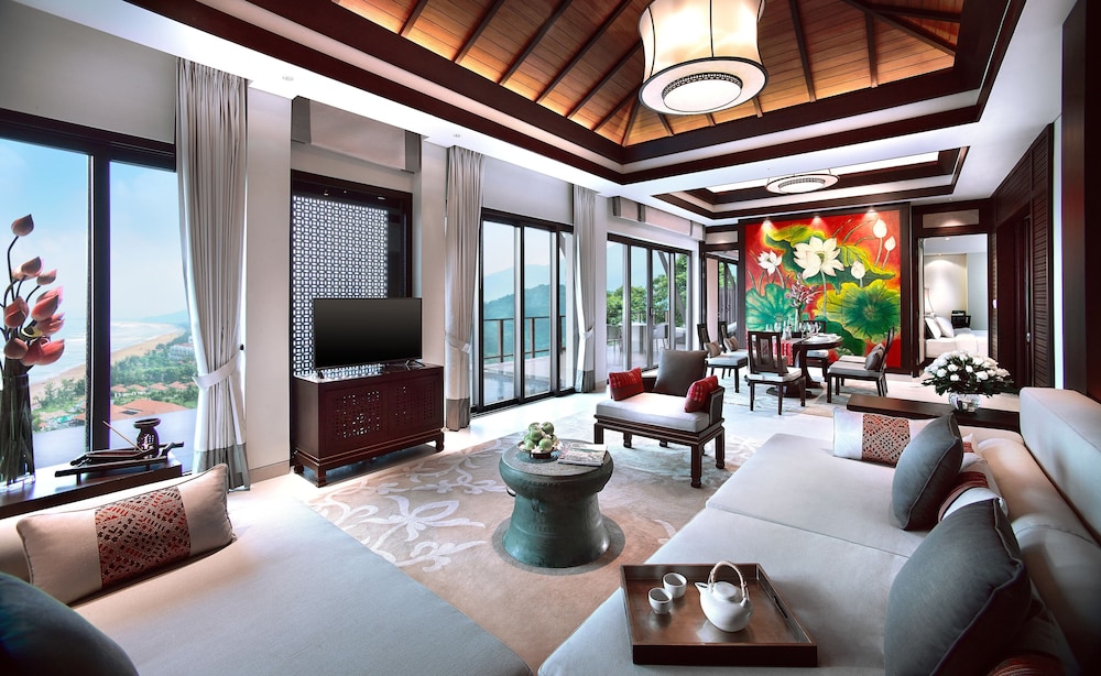 Banyan Tree Lang Co 43/78