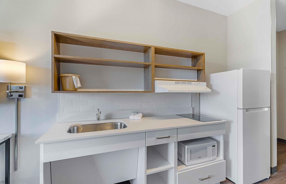 Extended Stay America Premier Suites - Denver International Airport 29/31