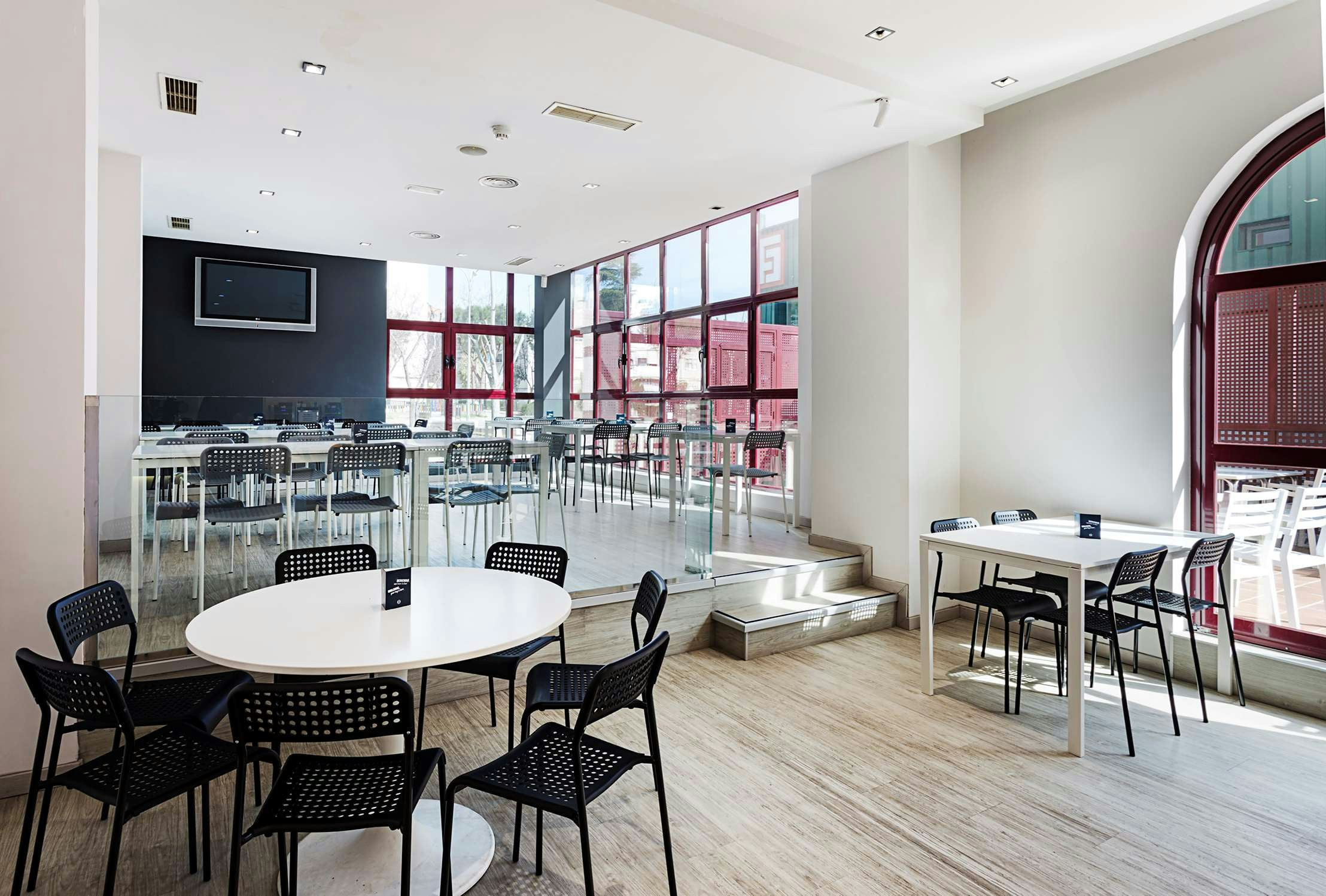 B&B HOTEL Madrid Fuenlabrada 31/33
