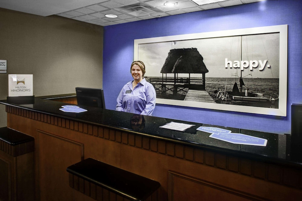 Hampton Inn Coldwater 10/40