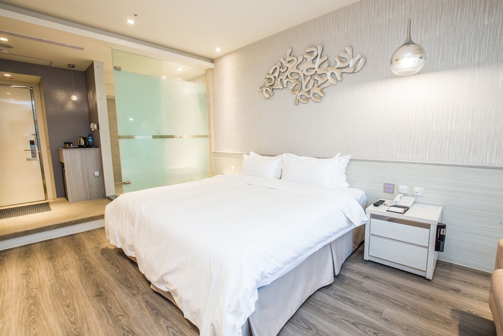 Walker Hotel Ximen 19/50