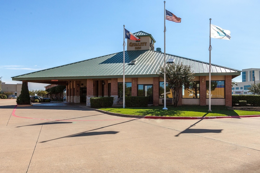 QUALITY INN ALLEN - PLANO EAST 36/37