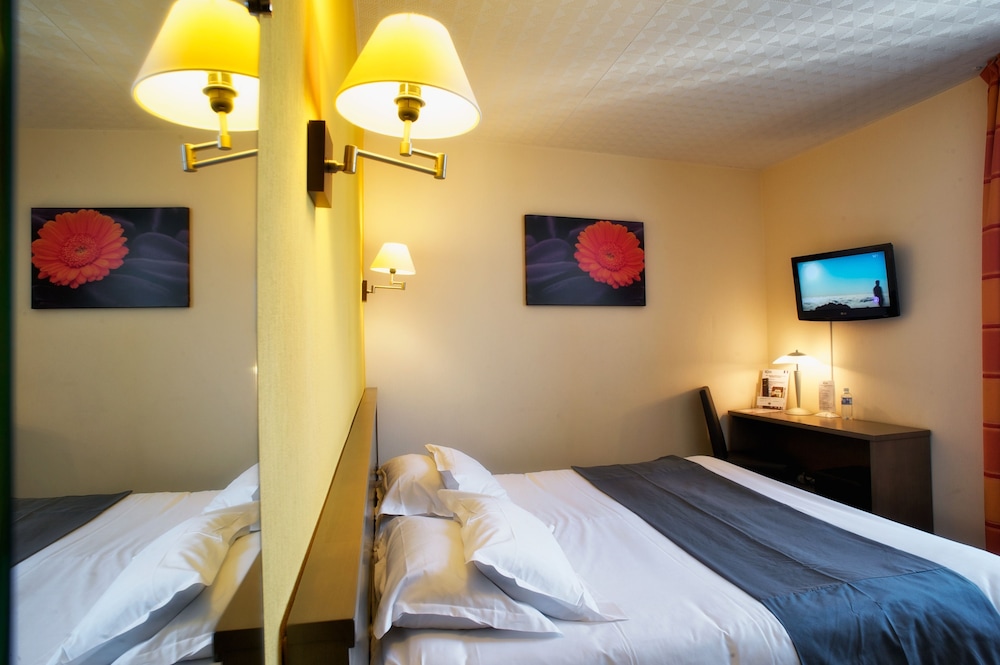 Brit Hotel Le Surcouf 6/42