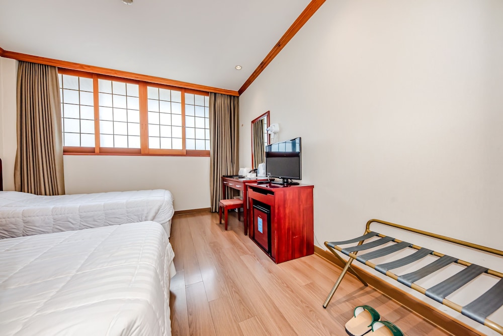 Samhaein Tourist Hotel 21/46