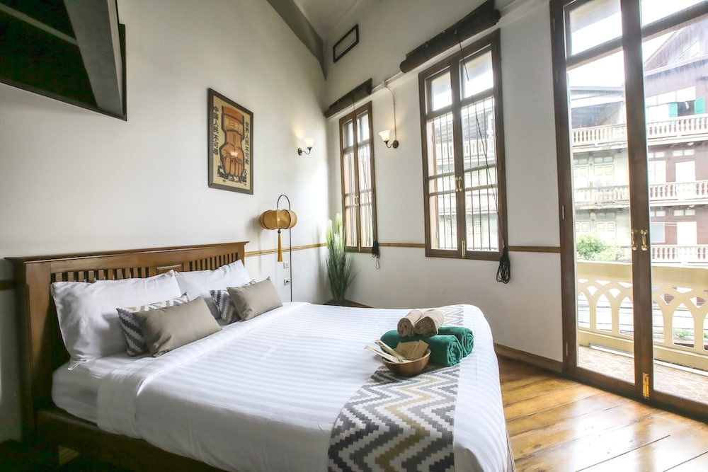 103 - Bed And Brews 8/50