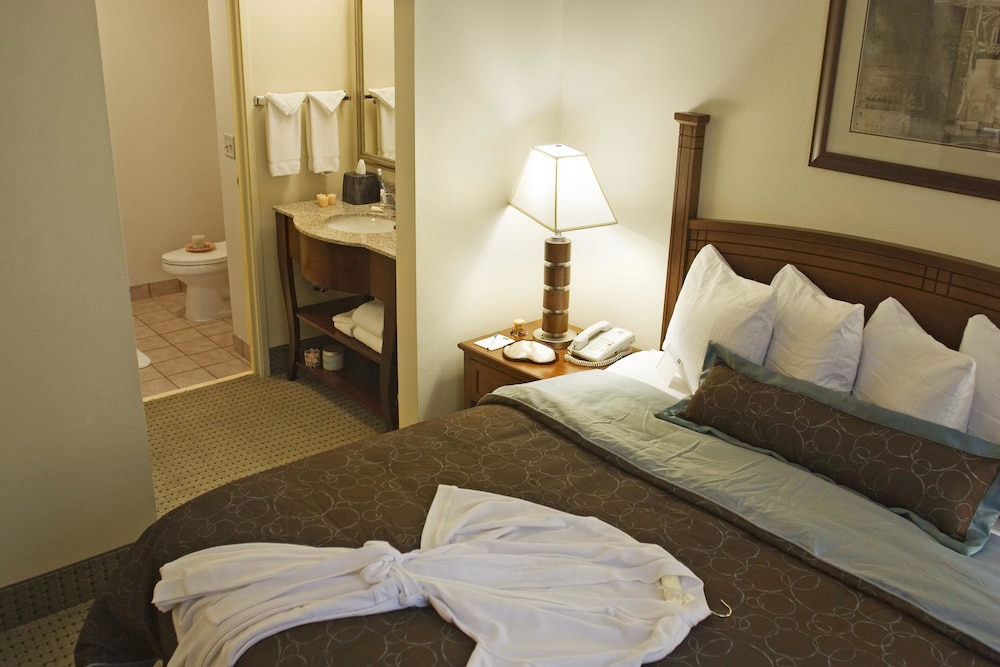 Staybridge Suites Memphis-Poplar Ave East 21/73