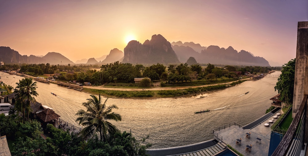 Inthira Vang Vieng 45/48