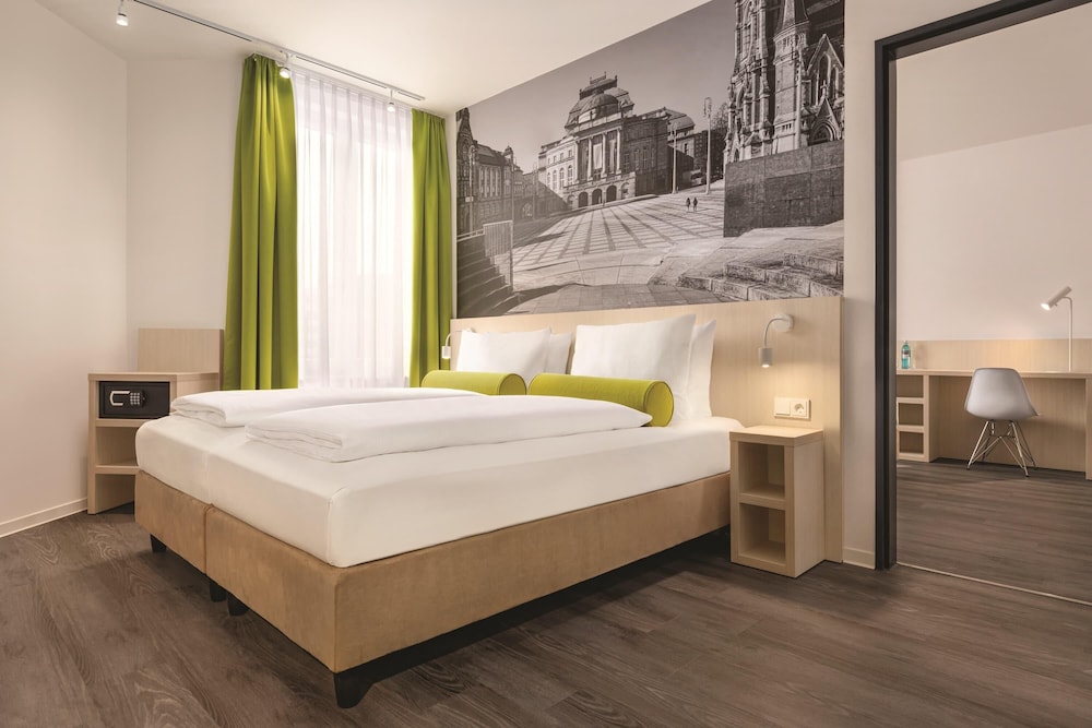 غرفة قياسية بسريرين منفصلين، Super 8 by Wyndham Chemnitz 5/9