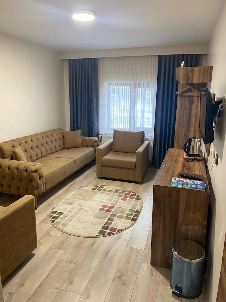 Zumrut Palas Otel 28/44
