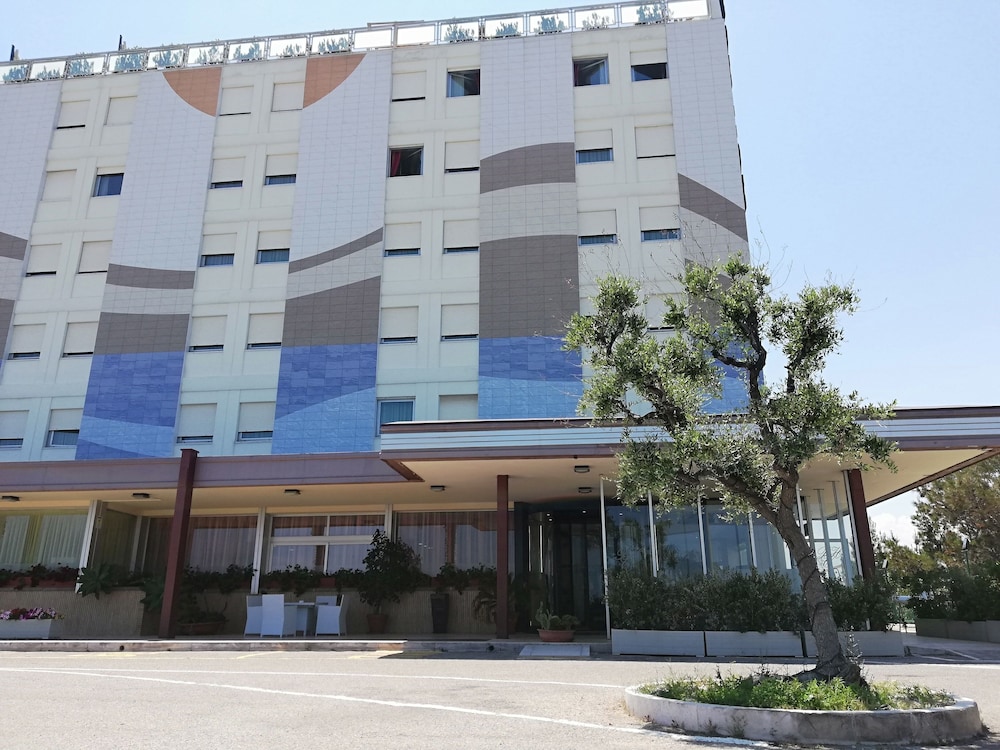 Barion Hotel 2/64