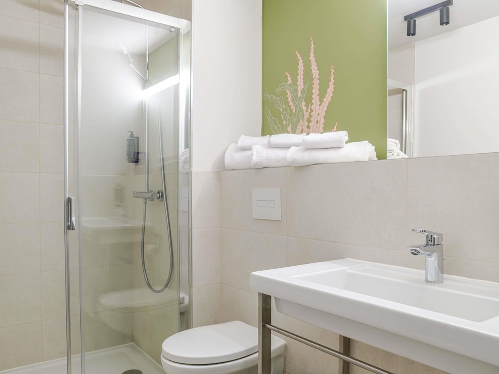 ibis Styles Bordeaux Lac Bruges 42/44