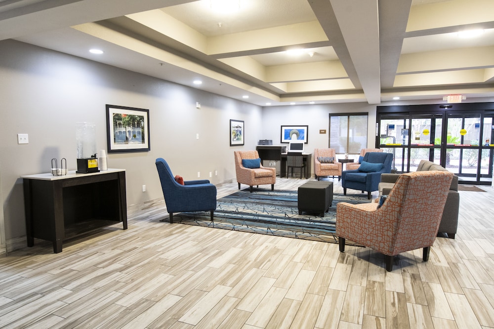 Comfort Inn And Suites Near Medical Center 41/56