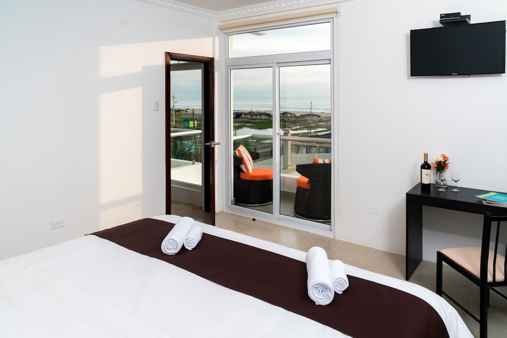 Hotel La Ria Playas 12/42