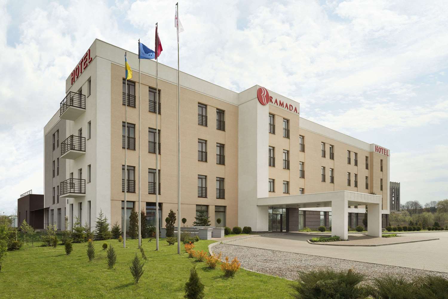 Ramada by Wyndham Lviv 2/24
