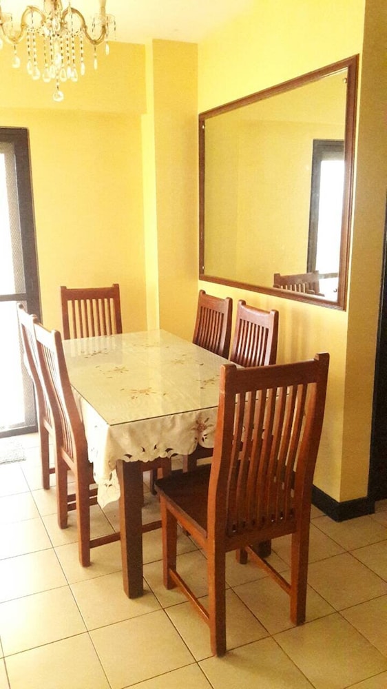 Migz N Tons Place At Cypress Towers 32/38