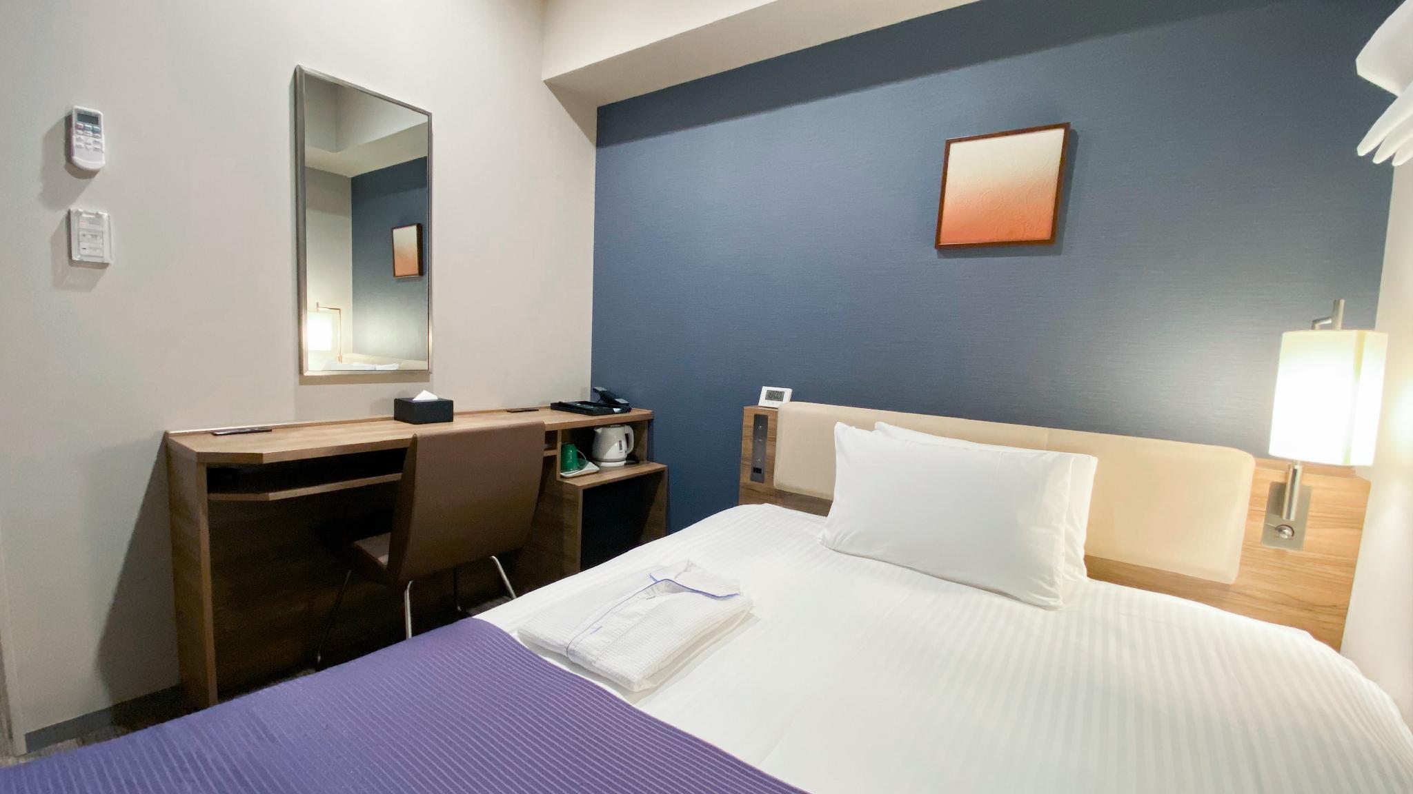 Semi Room, Single, Semi Double Bed, Smoking