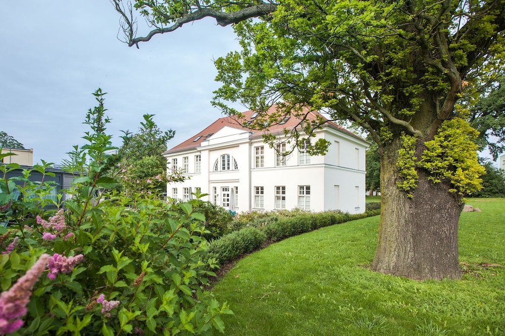Hotel Prinzenpalais Bad Doberan 57/60