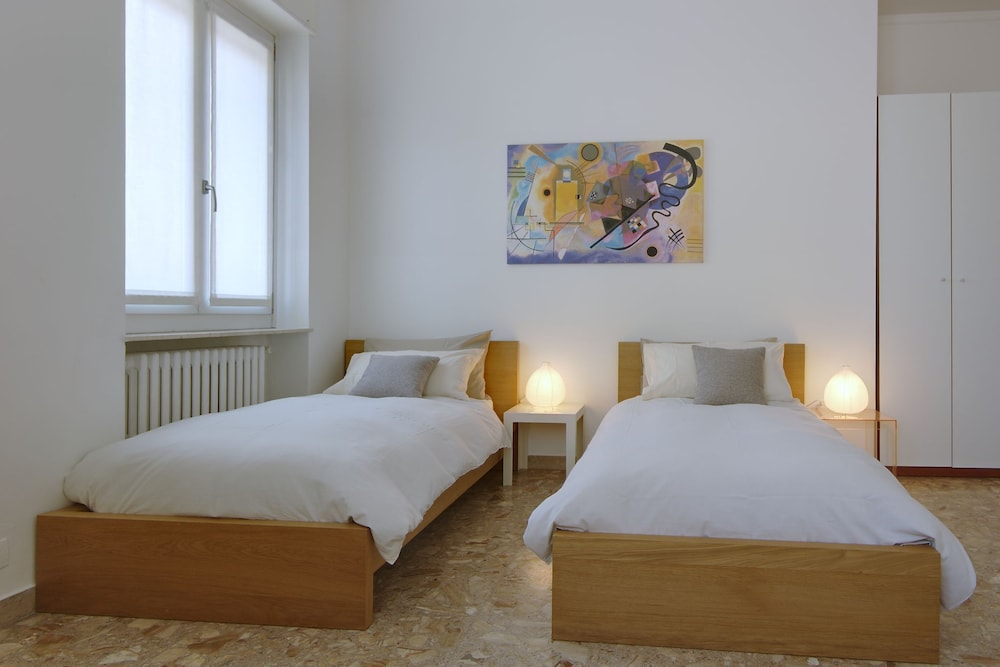 1 Bedroom, Apartment, 4 Beds, Twin Beds, Sofa, Large