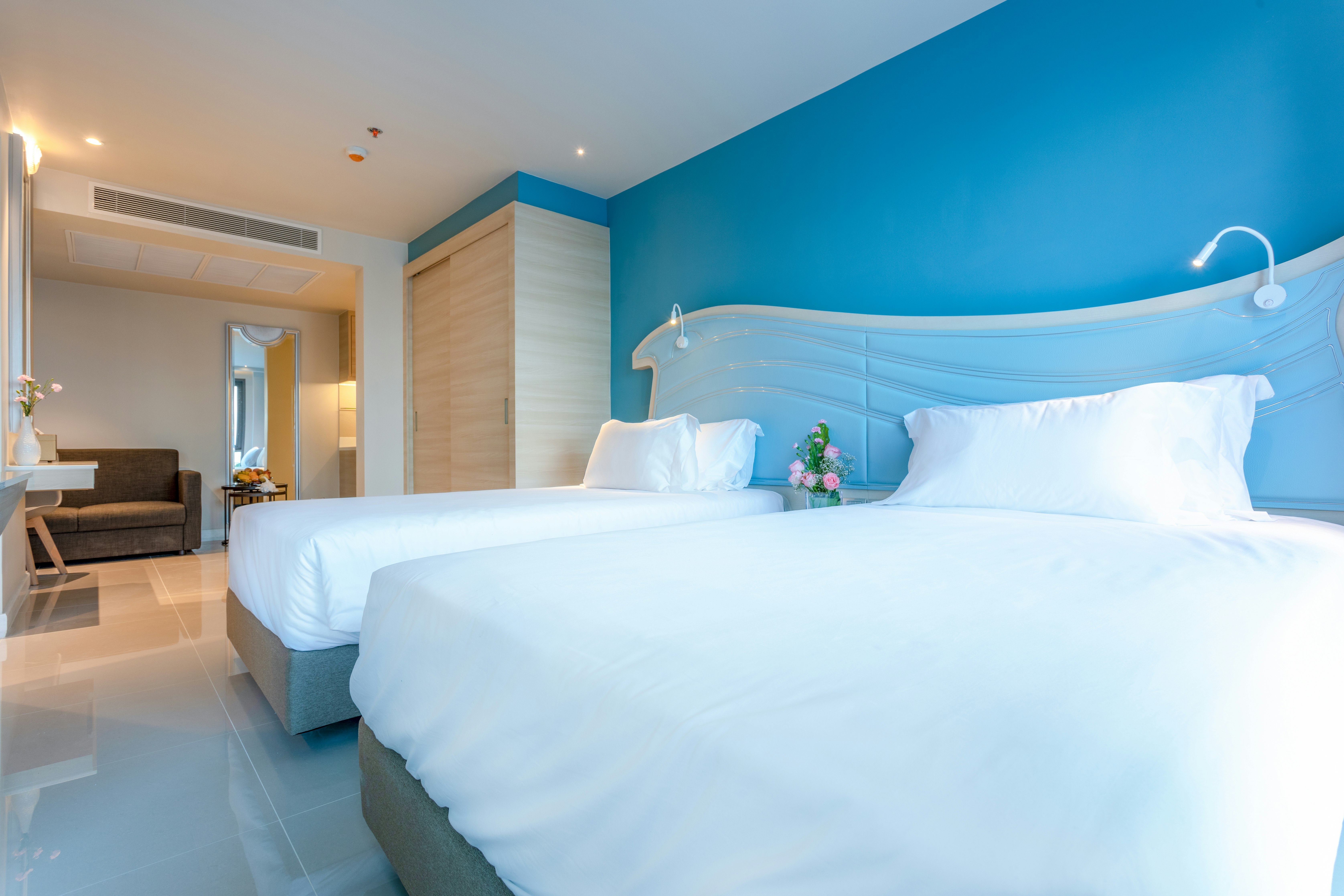 DELUXE, TWIN BEDS, OCEAN VIEW