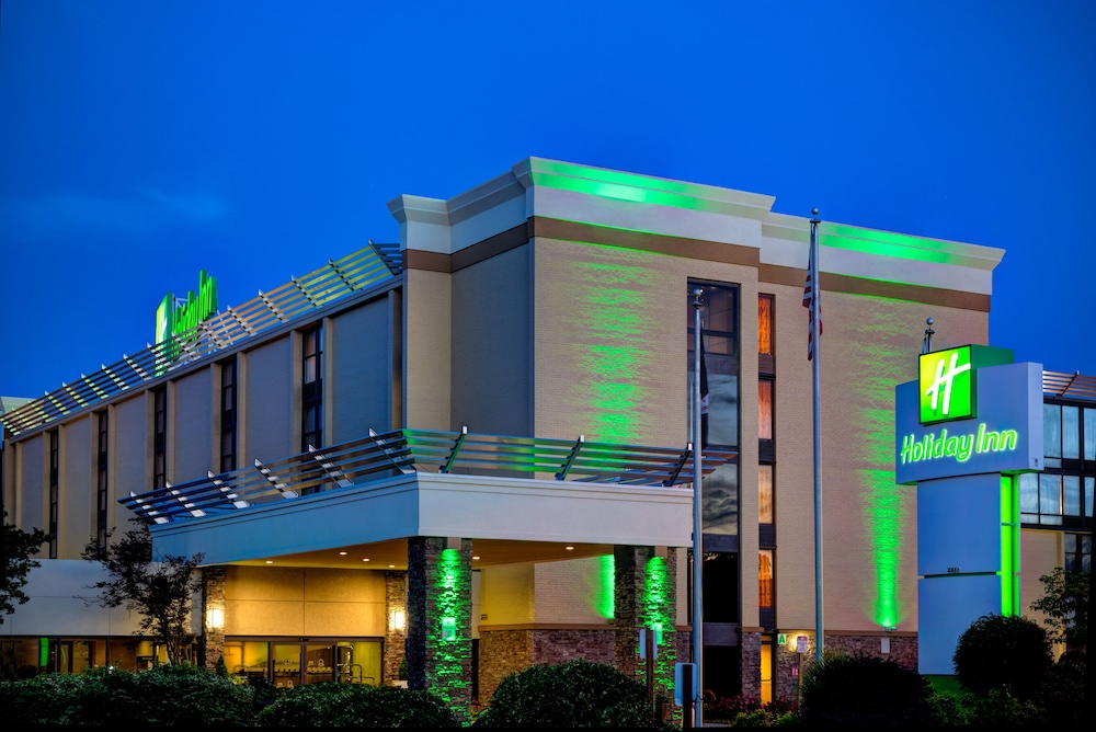 Holiday Inn Roanoke Tanglewood Rt 419 I581 2/62