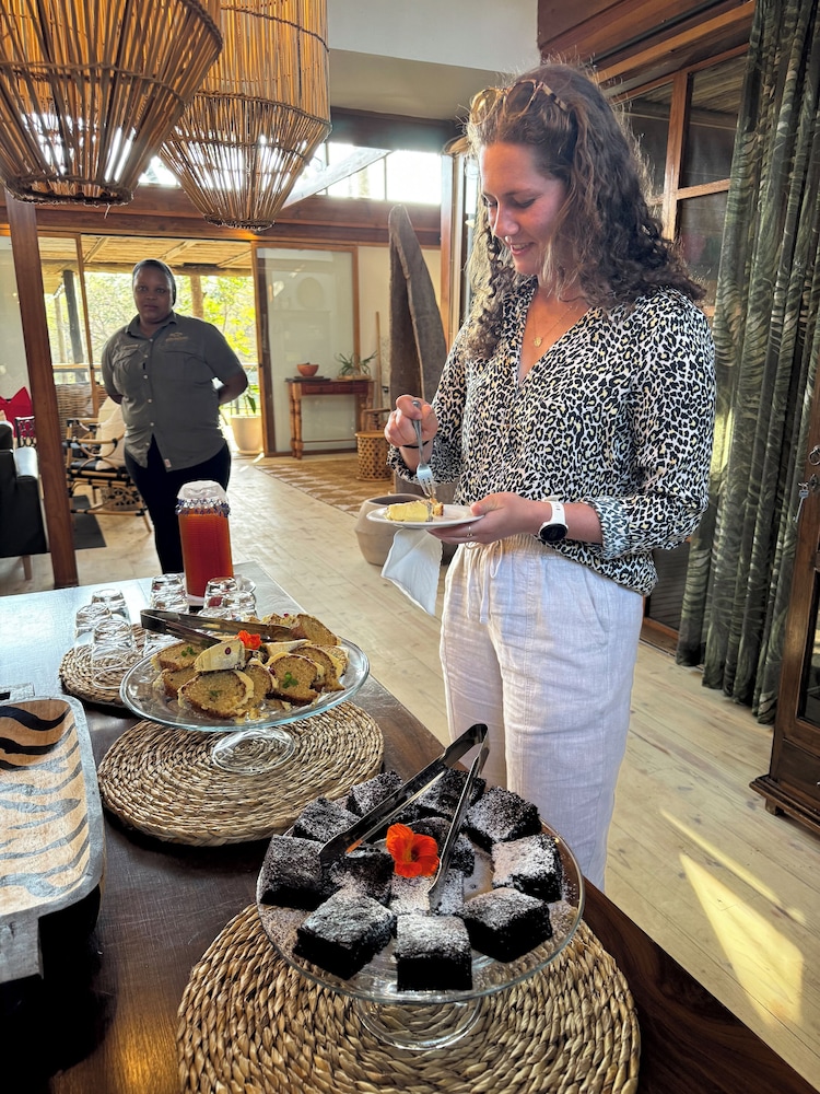 Makakatana Bay Lodge 68/84