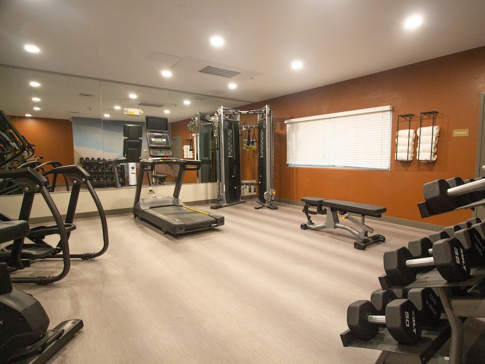 Candlewood Suites Louisville North 40/67