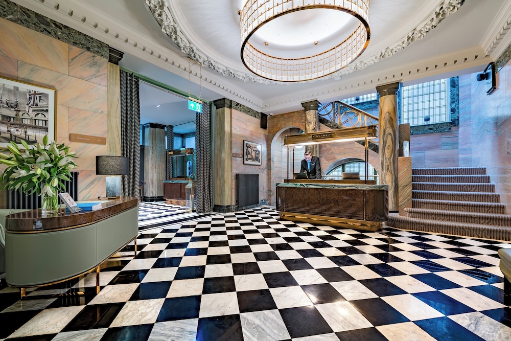 Stock Exchange Hotel 8/46