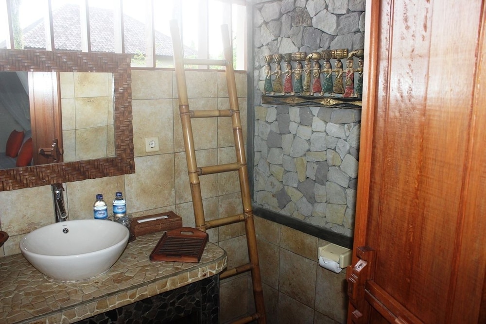 Nefatari Exclusive Villas 26/28