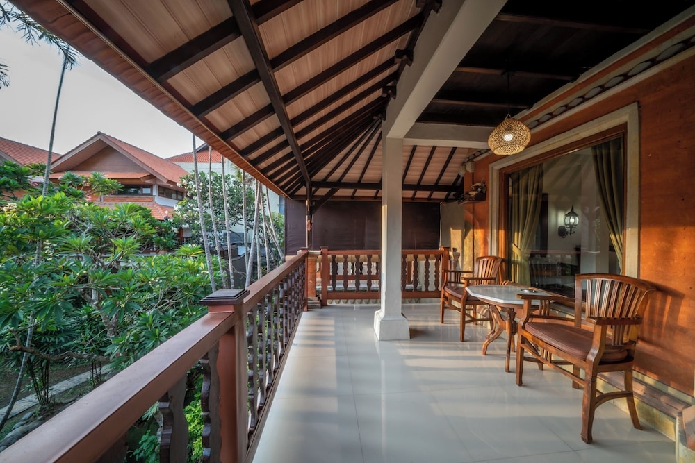 Three Brothers Bungalows & Villas Legian 67/79