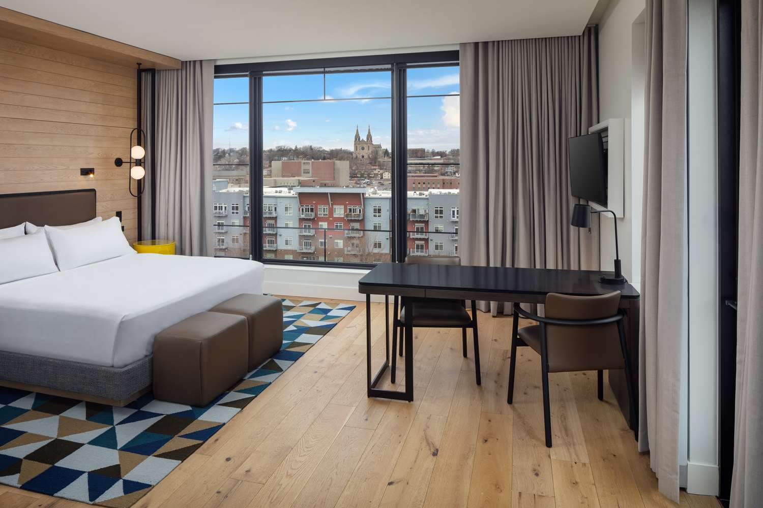 Room, King Bed, Falls View, Sofa, Balcony, Corner