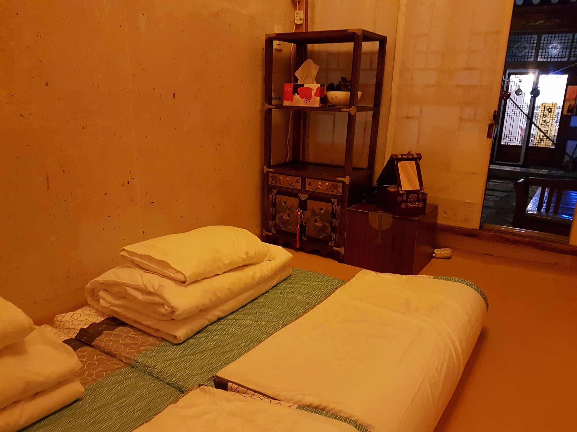 ROOM, TWIN BEDS, COURTYARD VIEW, PRIVATE BATHROOM