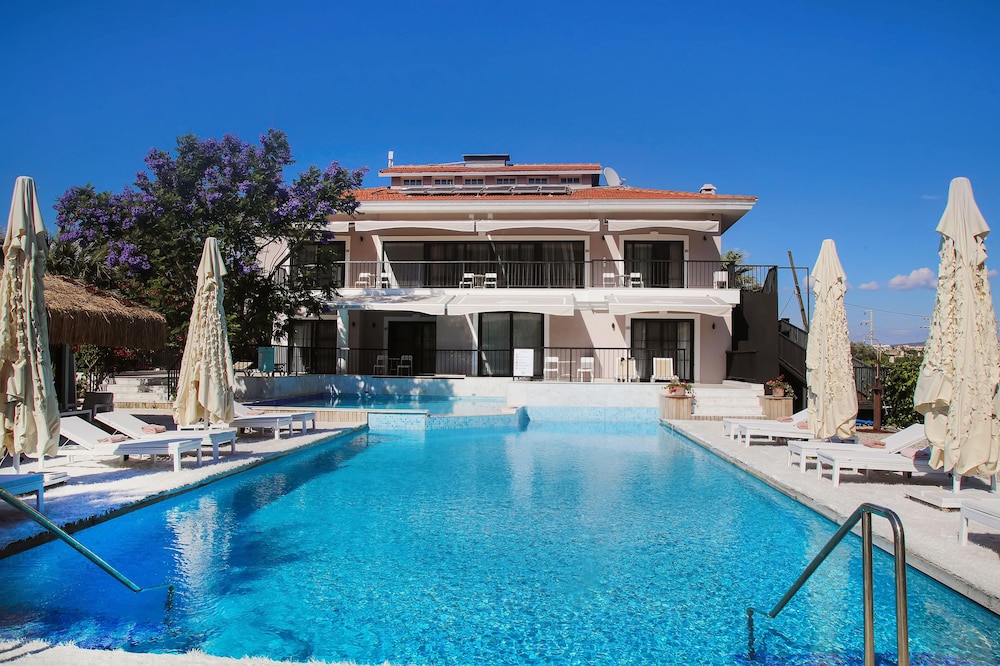 Suess Alacati 6/50