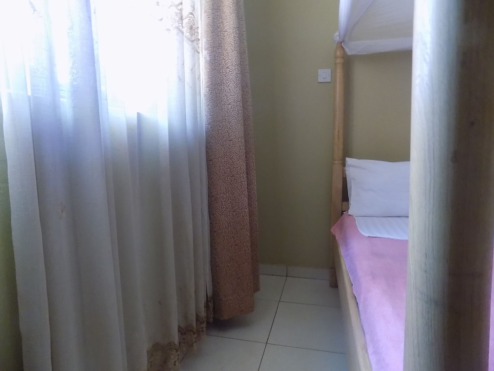 Etana Motel 13/13