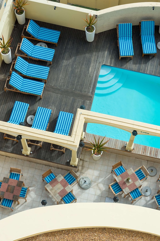 RADISSON BLU LE VENDOME-CAPE TOWN 1/33