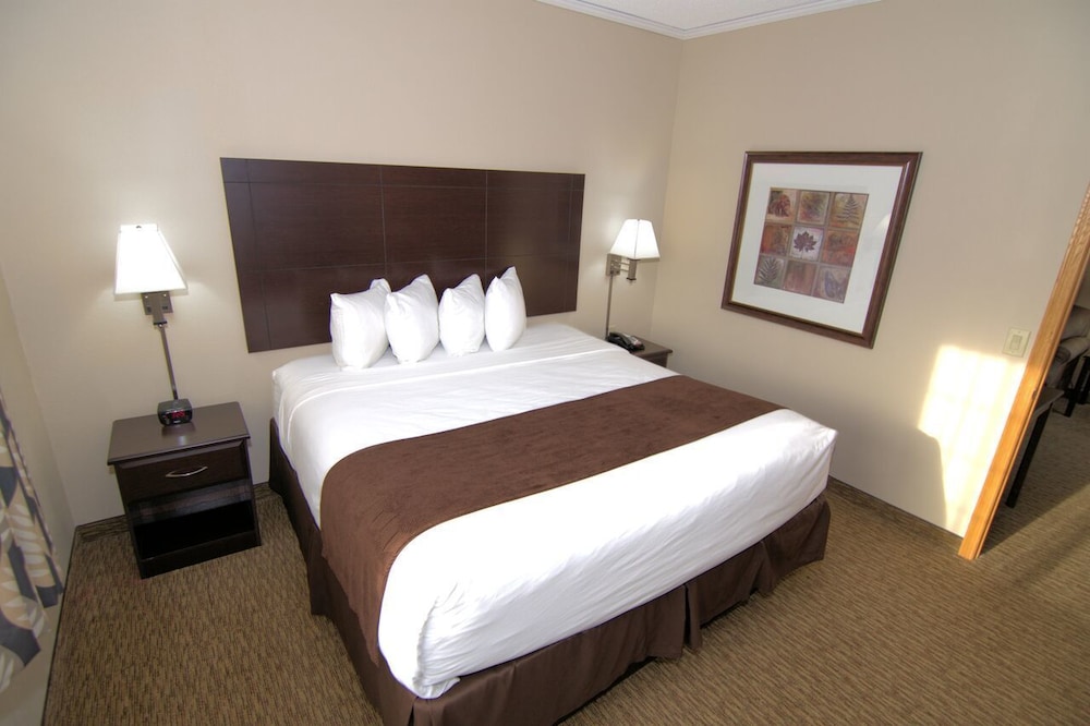 Rock Island Inn Suites 3/44